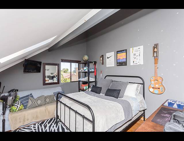4 BEDROOM HOUSE FOR SALE IN PARKLANDS